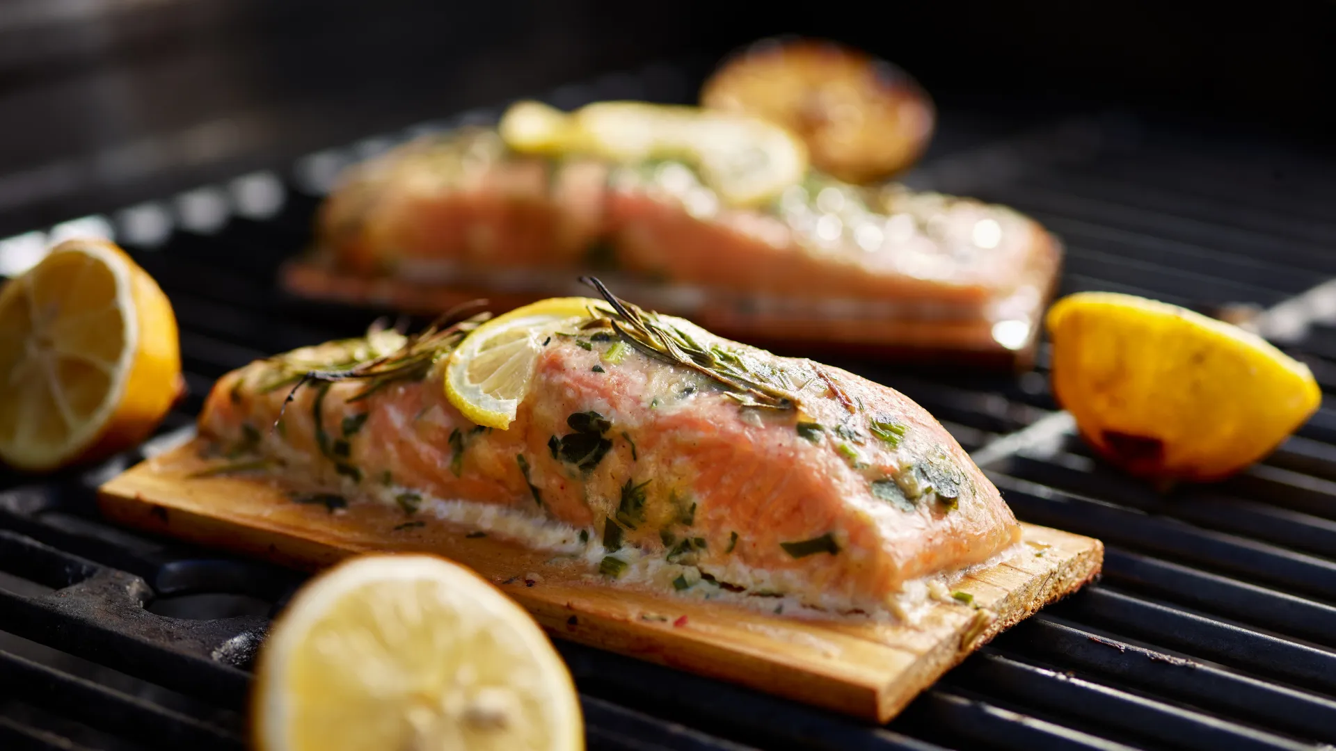 zalm op plank bbq